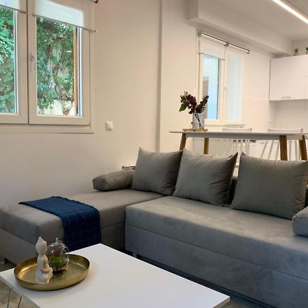 Renovated Apartment In Kifissia Center Near Metro G25 Athen Eksteriør bilde
