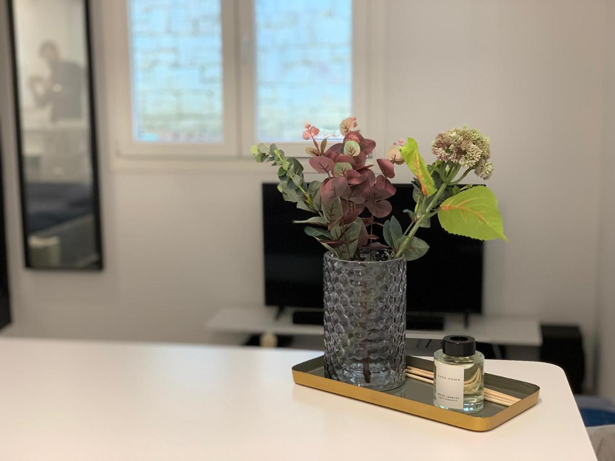 Renovated Apartment In Kifissia Center Near Metro G25 Athen Eksteriør bilde